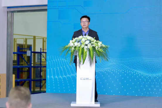 星空体育平台官方网站-星空online(中国)科技有限公司创始人兼董事长、埃诺威副董事长康永
